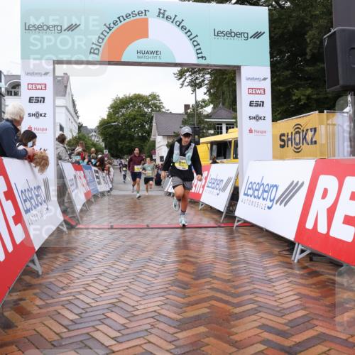 30.08.2026 - Blankeneser Heldenlauf Lena Gebhardt http://msf.ph/oto/10019599 30.08.2026 09:40:04 Ziel 1097, 1206, 1588, 1589, 1672, 3588, 3635 meine-sportfotos.de
