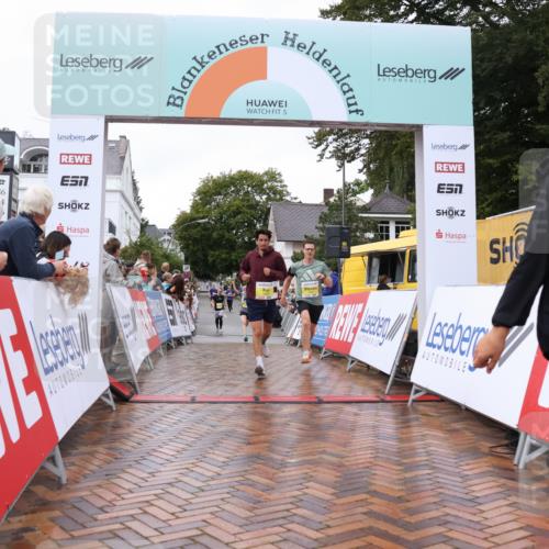 30.08.2026 - Blankeneser Heldenlauf Lena Gebhardt http://msf.ph/oto/10019608 30.08.2026 09:40:06 Ziel 1044, 1206, 1588, 1589, 1672, 3588, 3635 meine-sportfotos.de