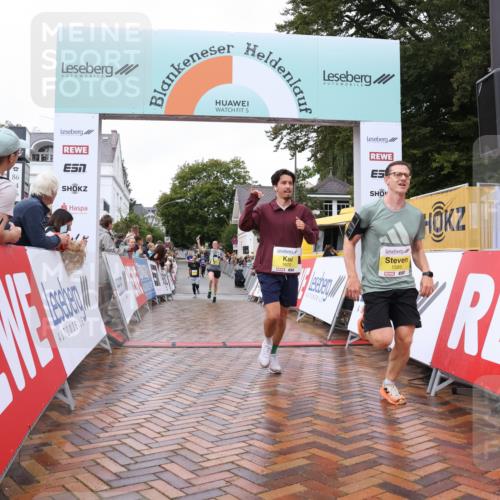 30.08.2026 - Blankeneser Heldenlauf Lena Gebhardt http://msf.ph/oto/10019614 30.08.2026 09:40:07 Ziel 1044, 1206, 1588, 1589, 1672 meine-sportfotos.de