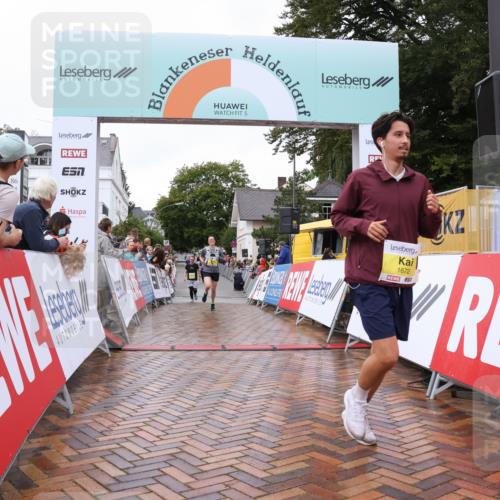 30.08.2026 - Blankeneser Heldenlauf Lena Gebhardt http://msf.ph/oto/10019618 30.08.2026 09:40:08 Ziel 1044, 1206, 1457, 1588, 1589, 1672 meine-sportfotos.de