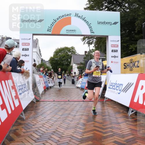 30.08.2026 - Blankeneser Heldenlauf Lena Gebhardt http://msf.ph/oto/10019627 30.08.2026 09:40:10 Ziel 1044, 1457, 1588, 1589, 1672 meine-sportfotos.de