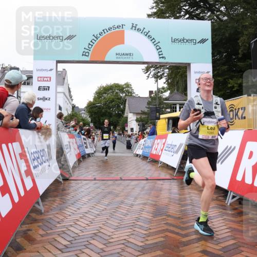 30.08.2026 - Blankeneser Heldenlauf Lena Gebhardt http://msf.ph/oto/10019629 30.08.2026 09:40:10 Ziel 1044, 1457, 1588, 1589, 1672 meine-sportfotos.de