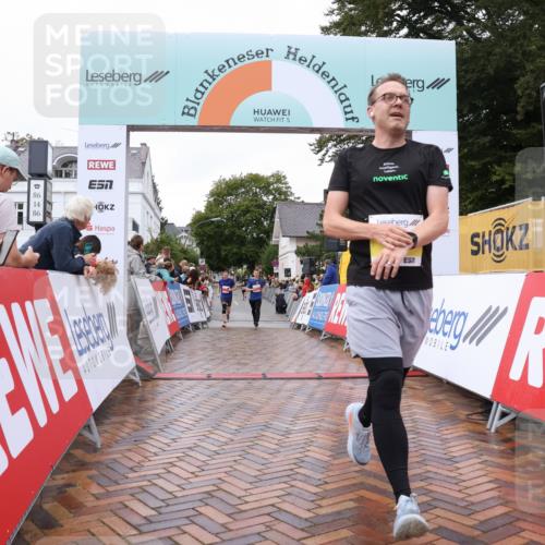 30.08.2026 - Blankeneser Heldenlauf Lena Gebhardt http://msf.ph/oto/10019638 30.08.2026 09:40:14 Ziel 1044, 1457, 1589, 1672, 3512, 3531 meine-sportfotos.de