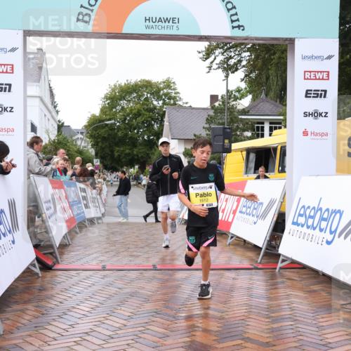 30.08.2026 - Blankeneser Heldenlauf Lena Gebhardt http://msf.ph/oto/10019655 30.08.2026 09:40:24 Ziel 1064, 1512, 3512, 3531 meine-sportfotos.de