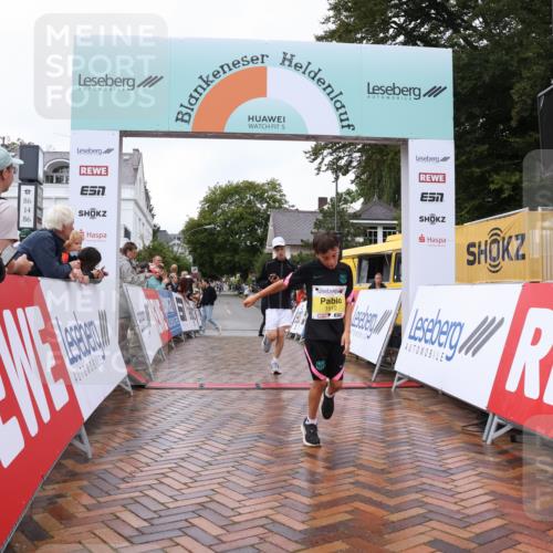 30.08.2026 - Blankeneser Heldenlauf Lena Gebhardt http://msf.ph/oto/10019657 30.08.2026 09:40:24 Ziel 1064, 1512, 3512, 3531 meine-sportfotos.de