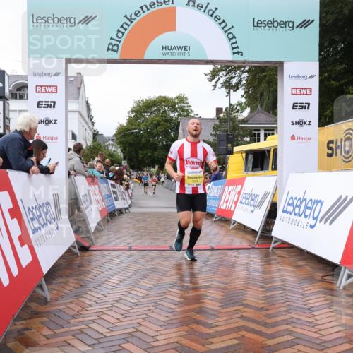 30.08.2026 - Blankeneser Heldenlauf Lena Gebhardt http://msf.ph/oto/10019701 30.08.2026 09:40:53 Ziel 1136, 1563 meine-sportfotos.de