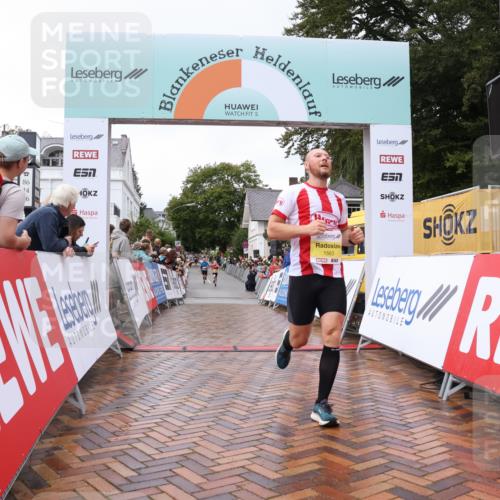 30.08.2026 - Blankeneser Heldenlauf Lena Gebhardt http://msf.ph/oto/10019703 30.08.2026 09:40:53 Ziel 1136, 1563 meine-sportfotos.de