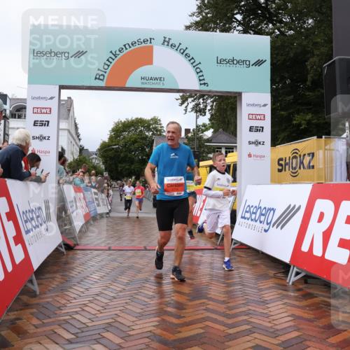 30.08.2026 - Blankeneser Heldenlauf Lena Gebhardt http://msf.ph/oto/10019724 30.08.2026 09:41:06 Ziel 1320, 1412, 1618, 1706, 1740, 3714 meine-sportfotos.de