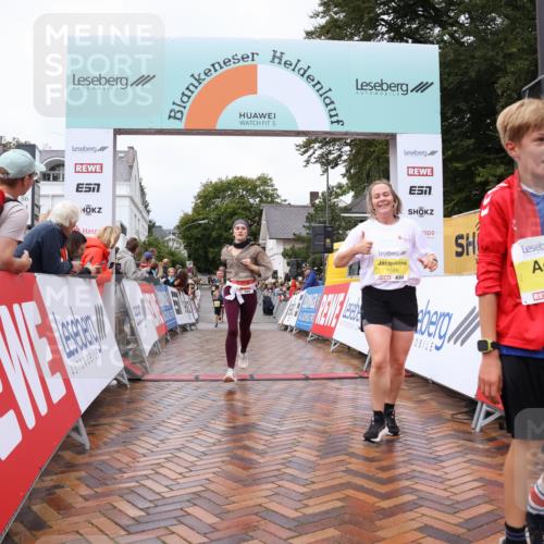30.08.2026 - Blankeneser Heldenlauf Lena Gebhardt http://msf.ph/oto/10019787 30.08.2026 09:41:26 Ziel 1369, 1629, 1666, 1702, 1784, 3552, 3615, 3677, 3715, 3725 meine-sportfotos.de