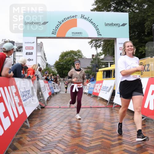 30.08.2026 - Blankeneser Heldenlauf Lena Gebhardt http://msf.ph/oto/10019790 30.08.2026 09:41:26 Ziel 1369, 1629, 1666, 1702, 1784, 3552, 3615, 3677, 3715, 3725 meine-sportfotos.de