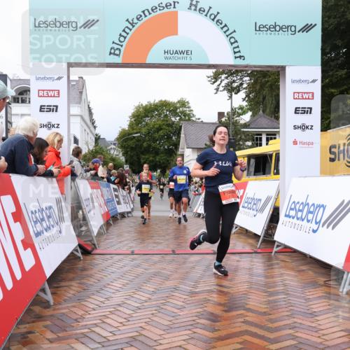 30.08.2026 - Blankeneser Heldenlauf Lena Gebhardt http://msf.ph/oto/10019800 30.08.2026 09:41:29 Ziel 1368, 1369, 1523, 1629, 1666, 1702, 3501, 3552, 3615, 3677, 3725 meine-sportfotos.de