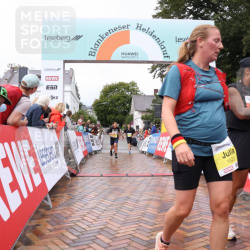 30.08.2026 - Blankeneser Heldenlauf Lena Gebhardt http://msf.ph/oto/10019825 30.08.2026 09:41:35 Ziel 1331, 1368, 1369, 1421, 1523, 1531, 1604, 3501, 3725 meine-sportfotos.de