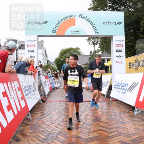 30.08.2026 - Blankeneser Heldenlauf Lena Gebhardt http://msf.ph/oto/10019831 30.08.2026 09:41:38 Ziel 1331, 1368, 1369, 1421, 1523, 1531, 1604, 3501 meine-sportfotos.de