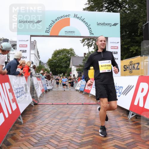 30.08.2026 - Blankeneser Heldenlauf Lena Gebhardt http://msf.ph/oto/10019859 30.08.2026 09:41:51 Ziel 1105, 1165, 1312, 1699, 3505 meine-sportfotos.de