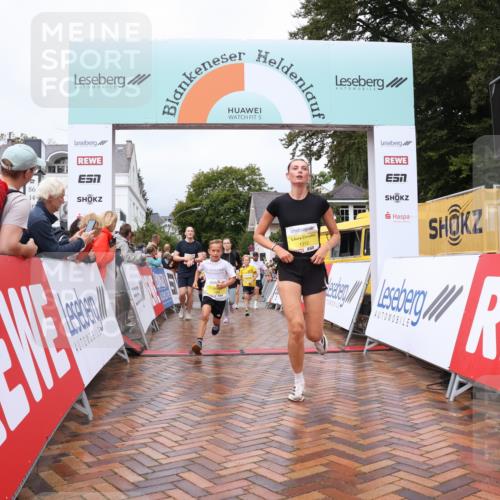 30.08.2026 - Blankeneser Heldenlauf Lena Gebhardt http://msf.ph/oto/10019875 30.08.2026 09:41:56 Ziel 1002, 1003, 1016, 1036, 1165, 1312, 1564, 1567, 1699, 1769, 3505, 3678, 3680 meine-sportfotos.de