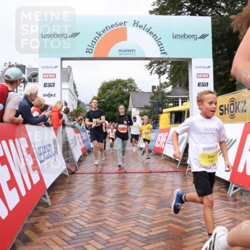 30.08.2026 - Blankeneser Heldenlauf Lena Gebhardt http://msf.ph/oto/10019882 30.08.2026 09:41:57 Ziel 1002, 1003, 1016, 1036, 1165, 1312, 1564, 1567, 1699, 1769, 3505, 3678, 3680 meine-sportfotos.de