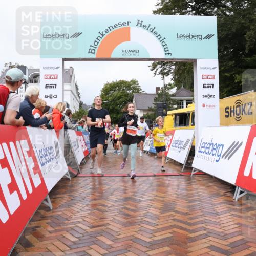 30.08.2026 - Blankeneser Heldenlauf Lena Gebhardt http://msf.ph/oto/10019884 30.08.2026 09:41:57 Ziel 1002, 1003, 1016, 1036, 1165, 1312, 1564, 1567, 1699, 1769, 3505, 3678, 3680 meine-sportfotos.de