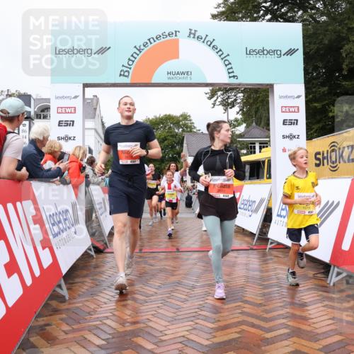 30.08.2026 - Blankeneser Heldenlauf Lena Gebhardt http://msf.ph/oto/10019888 30.08.2026 09:41:58 Ziel 1002, 1003, 1016, 1036, 1312, 1564, 1567, 1699, 1769, 3505, 3678, 3680, 3736 meine-sportfotos.de