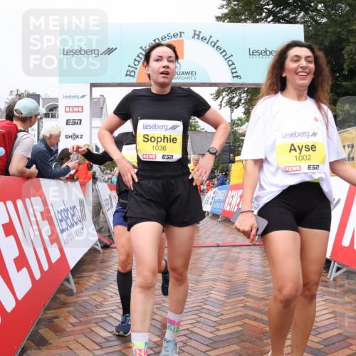 30.08.2026 - Blankeneser Heldenlauf Lena Gebhardt http://msf.ph/oto/10019904 30.08.2026 09:42:02 Ziel 1002, 1003, 1016, 1036, 1048, 1312, 1564, 1567, 1699, 1716, 1769, 3505, 3678, 3680, 3736 meine-sportfotos.de