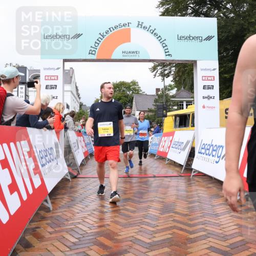 30.08.2026 - Blankeneser Heldenlauf Lena Gebhardt http://msf.ph/oto/10019918 30.08.2026 09:42:07 Ziel 1002, 1003, 1036, 1048, 1063, 1564, 1567, 1716, 1769, 3700, 3736 meine-sportfotos.de
