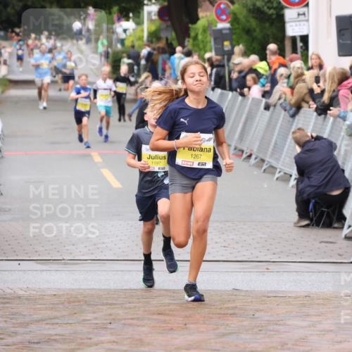 30.08.2026 - Blankeneser Heldenlauf Lena Gebhardt http://msf.ph/oto/10019929 30.08.2026 09:42:12 Ziel 1063, 1267, 1716, 3700 meine-sportfotos.de