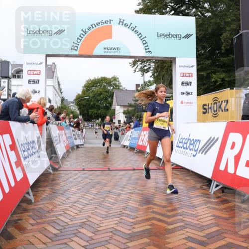 30.08.2026 - Blankeneser Heldenlauf Lena Gebhardt http://msf.ph/oto/10019940 30.08.2026 09:42:16 Ziel 1197, 1267, 1418 meine-sportfotos.de