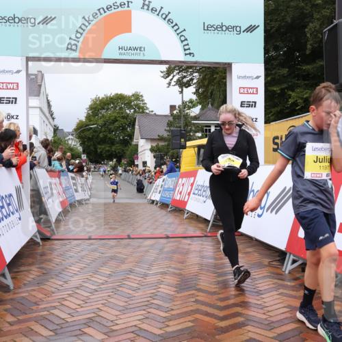 30.08.2026 - Blankeneser Heldenlauf Lena Gebhardt http://msf.ph/oto/10019956 30.08.2026 09:42:20 Ziel 1010, 1197, 1267, 1418 meine-sportfotos.de
