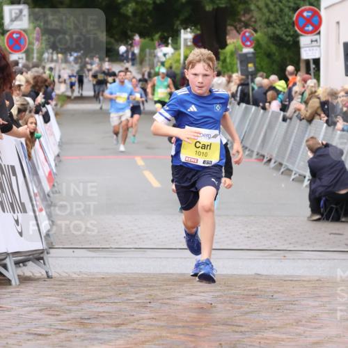 30.08.2026 - Blankeneser Heldenlauf Lena Gebhardt http://msf.ph/oto/10019958 30.08.2026 09:42:22 Ziel 1010, 1197, 1267, 1410, 1418 meine-sportfotos.de