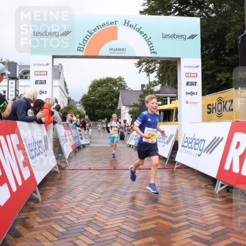 30.08.2026 - Blankeneser Heldenlauf Lena Gebhardt http://msf.ph/oto/10019973 30.08.2026 09:42:25 Ziel 1010, 1197, 1410, 1418 meine-sportfotos.de