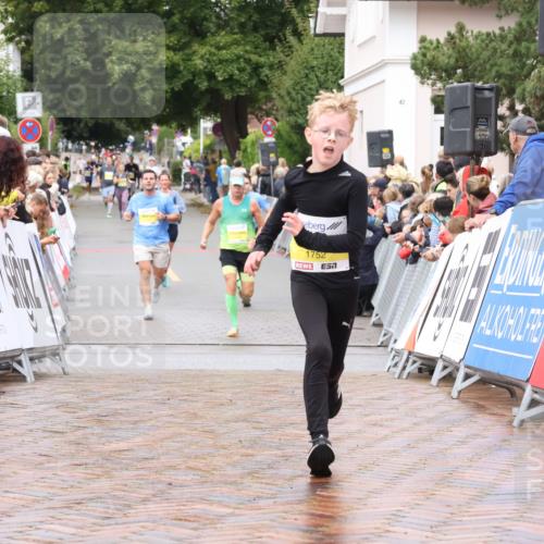 30.08.2026 - Blankeneser Heldenlauf Lena Gebhardt http://msf.ph/oto/10019993 30.08.2026 09:42:29 Ziel 1010, 1410, 1752 meine-sportfotos.de