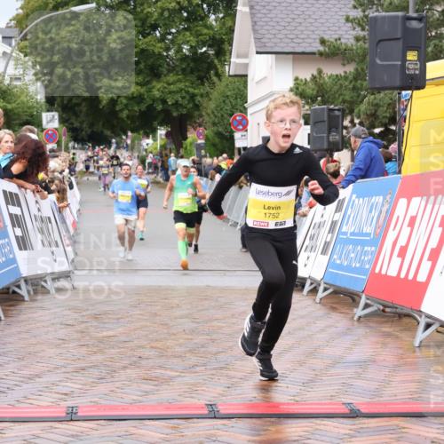 30.08.2026 - Blankeneser Heldenlauf Lena Gebhardt http://msf.ph/oto/10019995 30.08.2026 09:42:30 Ziel 1010, 1410, 1546, 1752 meine-sportfotos.de