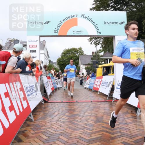 30.08.2026 - Blankeneser Heldenlauf Lena Gebhardt http://msf.ph/oto/10020026 30.08.2026 09:42:37 Ziel 1405, 1546, 1715, 1743, 1752 meine-sportfotos.de