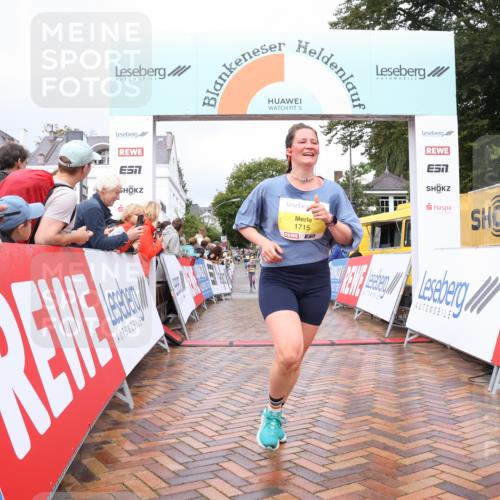 30.08.2026 - Blankeneser Heldenlauf Lena Gebhardt http://msf.ph/oto/10020043 30.08.2026 09:42:41 Ziel 1405, 1546, 1715, 1743 meine-sportfotos.de