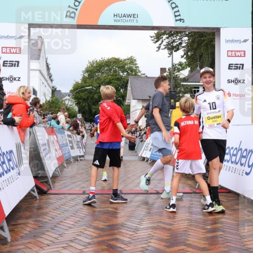 30.08.2026 - Blankeneser Heldenlauf Lena Gebhardt http://msf.ph/oto/10020071 30.08.2026 09:42:51 Ziel 1219, 1255, 1631, 1632, 1652, 1653 meine-sportfotos.de