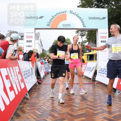 30.08.2026 - Blankeneser Heldenlauf Lena Gebhardt http://msf.ph/oto/10020118 30.08.2026 09:43:02 Ziel 1027, 1084, 1155, 1163, 1363, 1653, 1770, 1771, 1772 meine-sportfotos.de