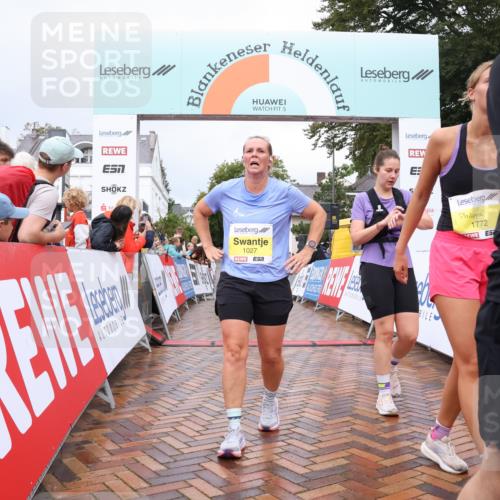 30.08.2026 - Blankeneser Heldenlauf Lena Gebhardt http://msf.ph/oto/10020125 30.08.2026 09:43:04 Ziel 1027, 1084, 1155, 1163, 1363, 1770, 1771, 1772 meine-sportfotos.de