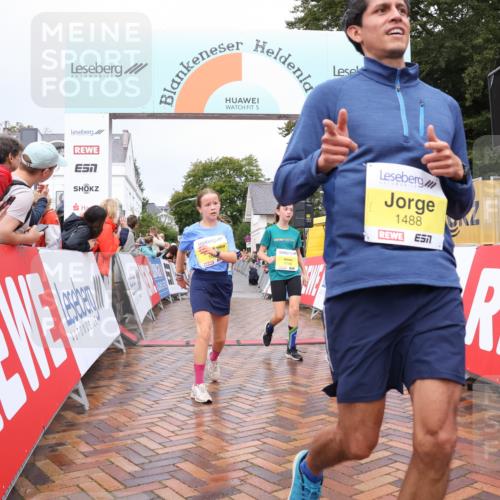 30.08.2026 - Blankeneser Heldenlauf Lena Gebhardt http://msf.ph/oto/10020158 30.08.2026 09:43:14 Ziel 1025, 1041, 1047, 1129, 1209, 1488, 1623, 1663, 1718, 1777 meine-sportfotos.de