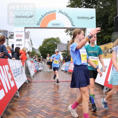 30.08.2026 - Blankeneser Heldenlauf Lena Gebhardt http://msf.ph/oto/10020165 30.08.2026 09:43:16 Ziel 1025, 1041, 1047, 1129, 1209, 1210, 1488, 1623, 1663, 1718, 1777 meine-sportfotos.de