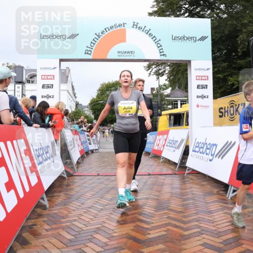 30.08.2026 - Blankeneser Heldenlauf Lena Gebhardt http://msf.ph/oto/10020179 30.08.2026 09:43:20 Ziel 1047, 1129, 1209, 1210, 1425, 1488, 1623, 1624, 1663, 1718 meine-sportfotos.de