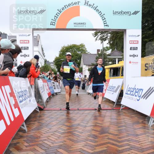 30.08.2026 - Blankeneser Heldenlauf Lena Gebhardt http://msf.ph/oto/10020209 30.08.2026 09:43:34 Ziel 1039, 1360, 1361, 1661, 1796, 3597 meine-sportfotos.de