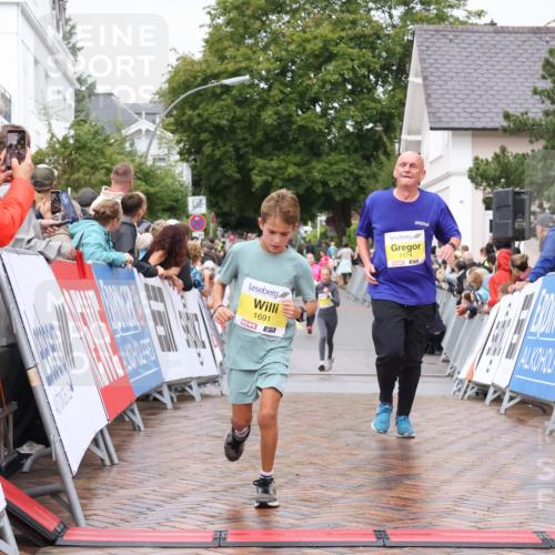 30.08.2026 - Blankeneser Heldenlauf Lena Gebhardt http://msf.ph/oto/10020259 30.08.2026 09:43:46 Ziel 1174, 1188, 1526, 1661, 1691, 1774 meine-sportfotos.de