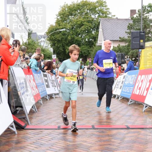 30.08.2026 - Blankeneser Heldenlauf Lena Gebhardt http://msf.ph/oto/10020261 30.08.2026 09:43:47 Ziel 1174, 1188, 1526, 1691, 1774 meine-sportfotos.de