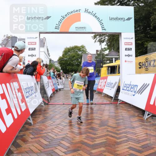 30.08.2026 - Blankeneser Heldenlauf Lena Gebhardt http://msf.ph/oto/10020265 30.08.2026 09:43:48 Ziel 1174, 1184, 1188, 1461, 1526, 1691, 1774 meine-sportfotos.de