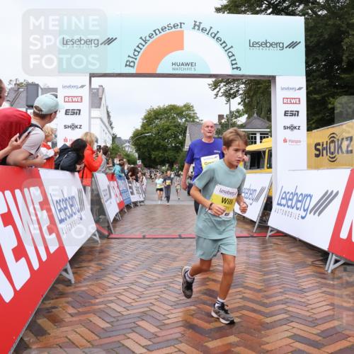 30.08.2026 - Blankeneser Heldenlauf Lena Gebhardt http://msf.ph/oto/10020268 30.08.2026 09:43:49 Ziel 1174, 1184, 1188, 1461, 1526, 1691, 1738, 1774 meine-sportfotos.de