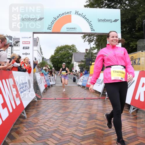 30.08.2026 - Blankeneser Heldenlauf Lena Gebhardt http://msf.ph/oto/10020295 30.08.2026 09:43:57 Ziel 1061, 1184, 1381, 1397, 1461, 1738 meine-sportfotos.de