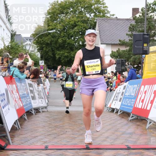 30.08.2026 - Blankeneser Heldenlauf Lena Gebhardt http://msf.ph/oto/10020298 30.08.2026 09:43:58 Ziel 1061, 1184, 1381, 1397, 1461, 1738 meine-sportfotos.de