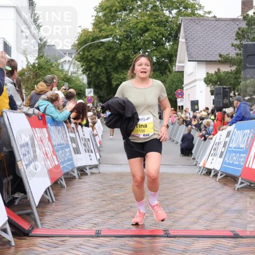 30.08.2026 - Blankeneser Heldenlauf Lena Gebhardt http://msf.ph/oto/10020326 30.08.2026 09:44:06 Ziel 1150, 1202, 1381, 1397, 1513 meine-sportfotos.de