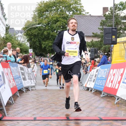 30.08.2026 - Blankeneser Heldenlauf Lena Gebhardt http://msf.ph/oto/10020345 30.08.2026 09:44:14 Ziel 1096, 1150, 1202, 1491, 1650, 1756 meine-sportfotos.de
