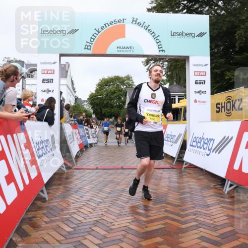 30.08.2026 - Blankeneser Heldenlauf Lena Gebhardt http://msf.ph/oto/10020349 30.08.2026 09:44:15 Ziel 1095, 1096, 1182, 1202, 1491, 1650, 1756 meine-sportfotos.de