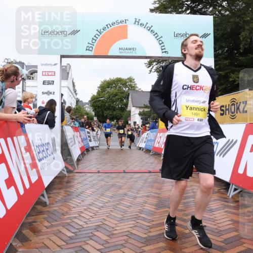 30.08.2026 - Blankeneser Heldenlauf Lena Gebhardt http://msf.ph/oto/10020351 30.08.2026 09:44:15 Ziel 1095, 1096, 1182, 1202, 1491, 1650, 1756 meine-sportfotos.de